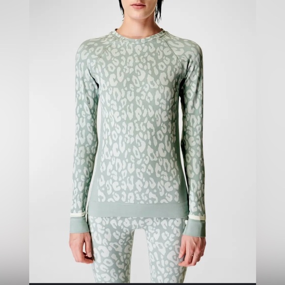 Sweaty Betty Green Leopard Print Short Sleeve Top Medium & Matching Bottoms (8) - Picture 1 of 11